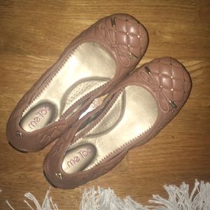 me too brown flats